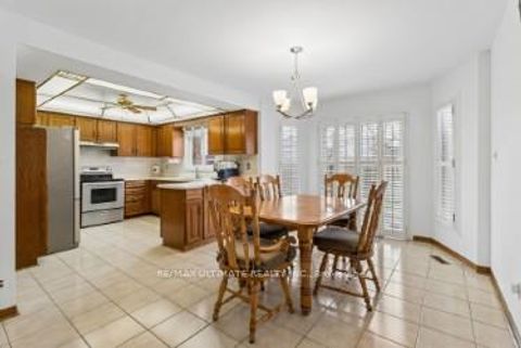 Photo 9 at 149 Castlehill Road, Maple, Vaughan