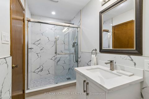 Photo 12 at 149 Castlehill Road, Maple, Vaughan