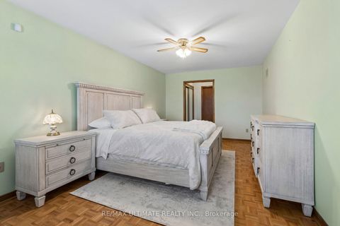 Photo 18 at 149 Castlehill Road, Maple, Vaughan