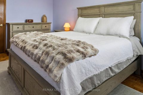 Photo 24 at 149 Castlehill Road, Maple, Vaughan