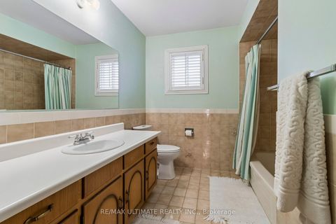 Photo 27 at 149 Castlehill Road, Maple, Vaughan