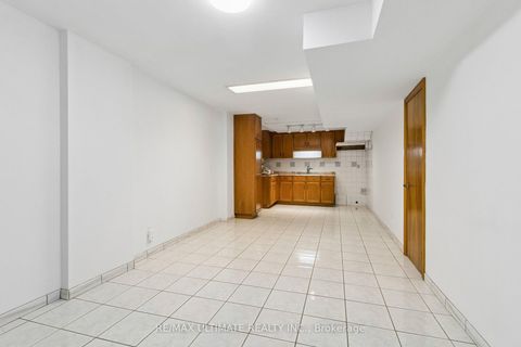 Photo 31 at 149 Castlehill Road, Maple, Vaughan