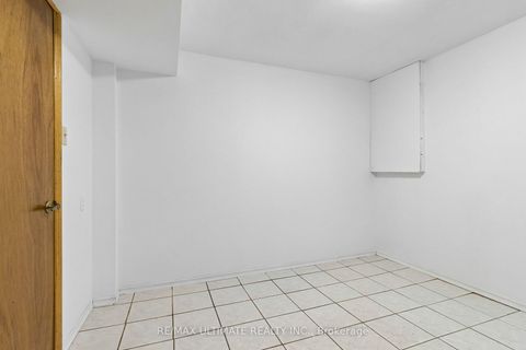 Photo 34 at 149 Castlehill Road, Maple, Vaughan