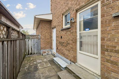 Photo 36 at 149 Castlehill Road, Maple, Vaughan