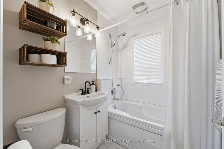 Photo 12 at 33 Cochrane Drive, Queensway, Toronto