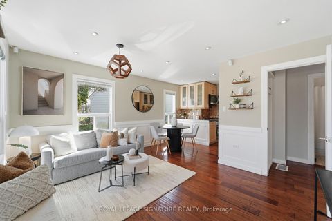 Photo 4 at 33 Cochrane Drive, Queensway, Toronto