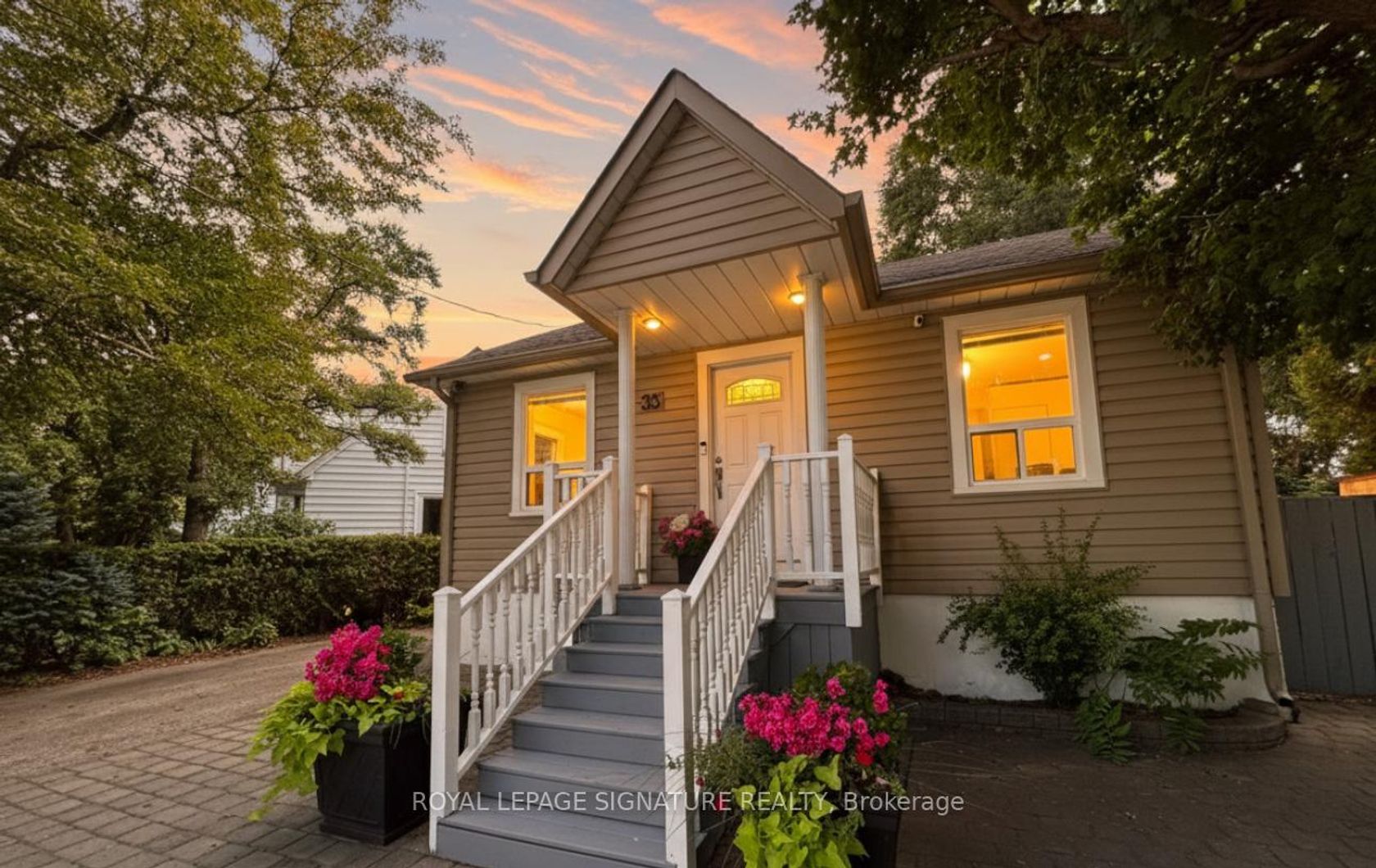 33 Cochrane Drive, Queensway, Toronto 2