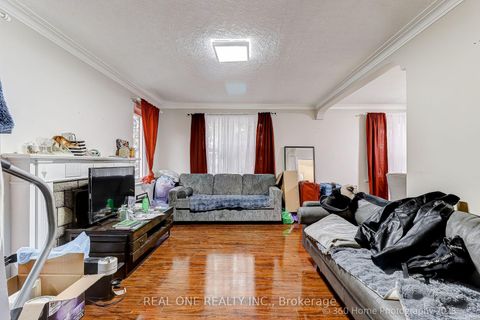 Photo 7 at 212 Cummer Avenue, Newtonbrook East, Toronto