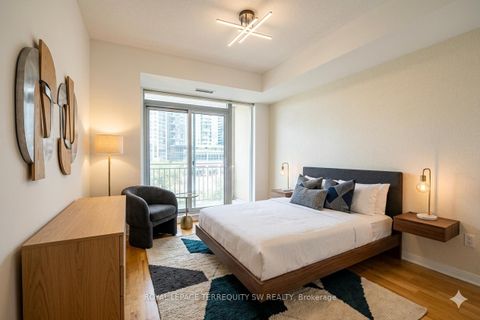 Photo 7 at 405 - 628 Fleet Street, Niagara, Toronto
