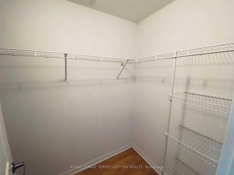 Photo 12 at 405 - 628 Fleet Street, Niagara, Toronto