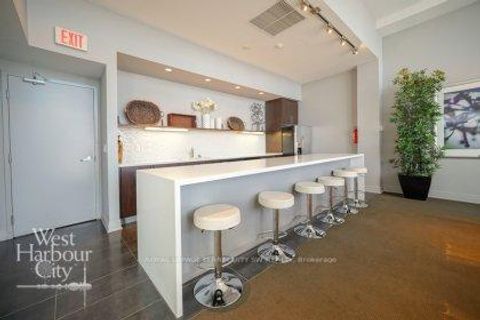 Photo 28 at 405 - 628 Fleet Street, Niagara, Toronto