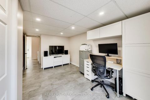 Photo 8 at 94 William Curtis Circle, College Manor, Newmarket