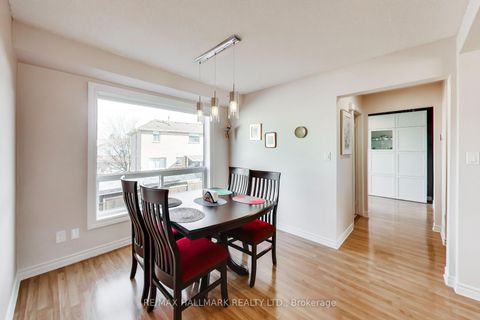 Photo 15 at 94 William Curtis Circle, College Manor, Newmarket