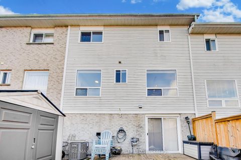 Photo 37 at 94 William Curtis Circle, College Manor, Newmarket