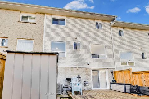 Photo 39 at 94 William Curtis Circle, College Manor, Newmarket