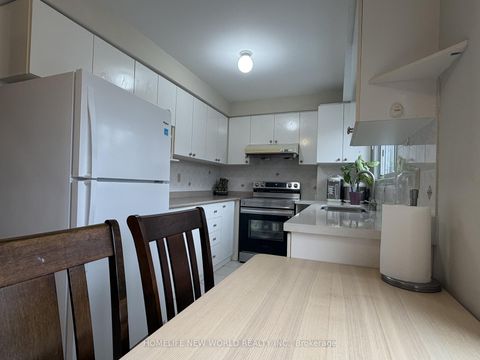 Photo 9 at 35 - 1121 Sandhurst Circle, Agincourt North, Toronto