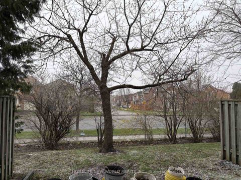 Photo 16 at 35 - 1121 Sandhurst Circle, Agincourt North, Toronto