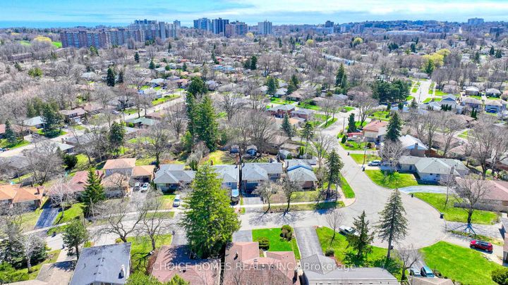 Photo 1 at 19 Landfair Crescent, Woburn, Toronto