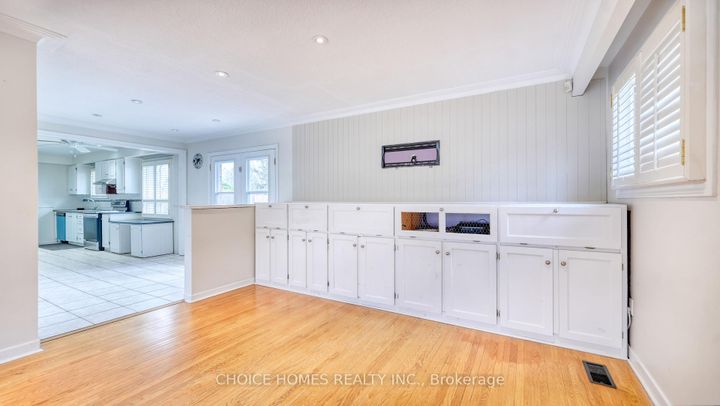 Photo 7 at 19 Landfair Crescent, Woburn, Toronto