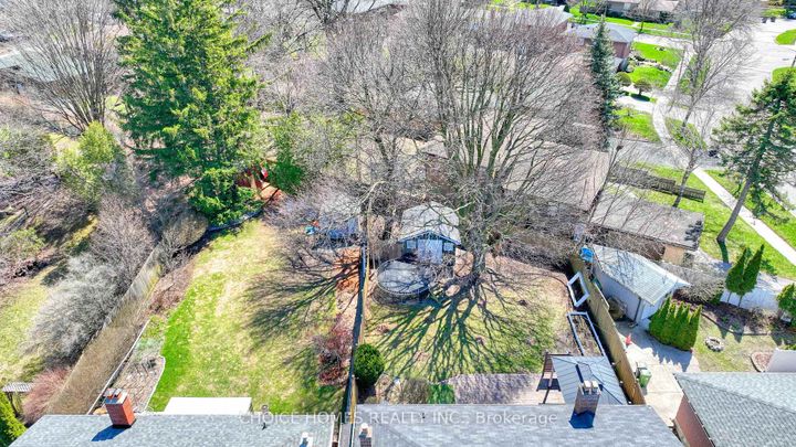 Photo 22 at 19 Landfair Crescent, Woburn, Toronto