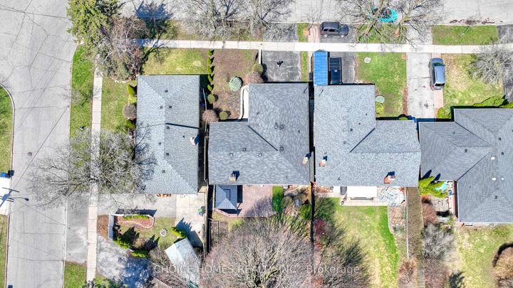 Photo 23 at 19 Landfair Crescent, Woburn, Toronto