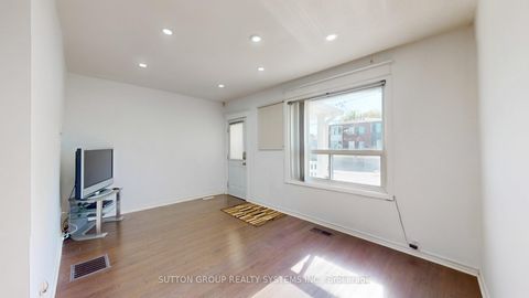 Photo 1 at 128 Northland Avenue, Smythe, Toronto