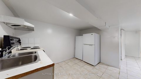 Photo 25 at 128 Northland Avenue, Smythe, Toronto