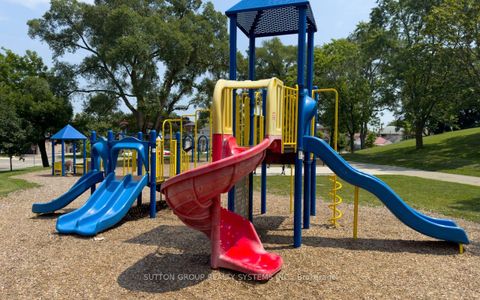 Photo 40 at 128 Northland Avenue, Smythe, Toronto