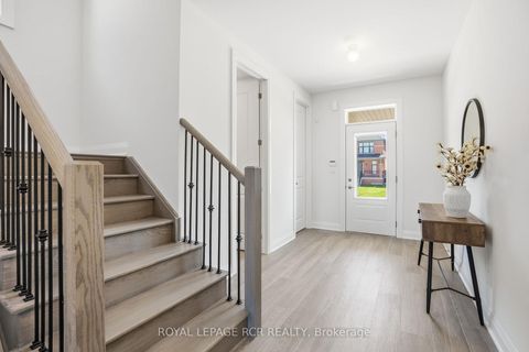 Photo 6 at 1350 Davis Loop, Lefroy, Innisfil