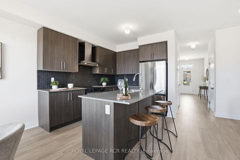 Photo 13 at 1350 Davis Loop, Lefroy, Innisfil