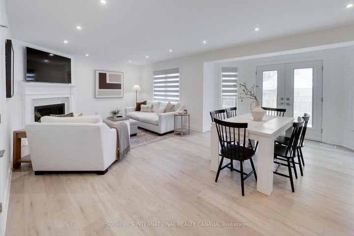 Photo 11 at 1124 Lansdown Drive, CV Clearview, Oakville