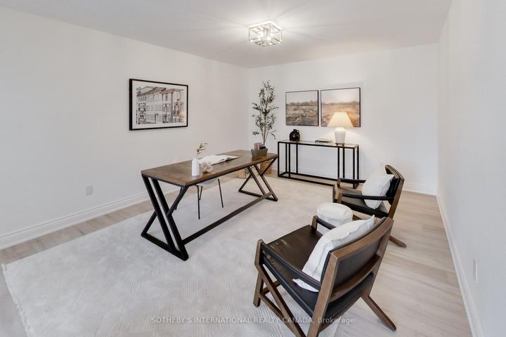 Photo 15 at 1124 Lansdown Drive, CV Clearview, Oakville