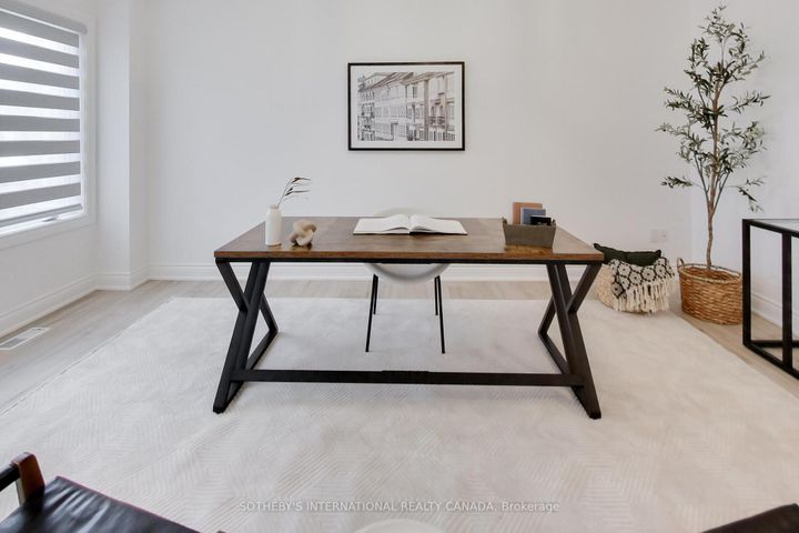 Photo 16 at 1124 Lansdown Drive, CV Clearview, Oakville