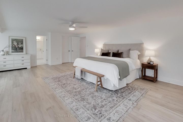 Photo 19 at 1124 Lansdown Drive, CV Clearview, Oakville