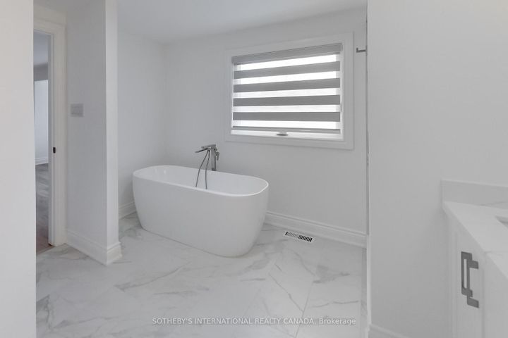 Photo 23 at 1124 Lansdown Drive, CV Clearview, Oakville