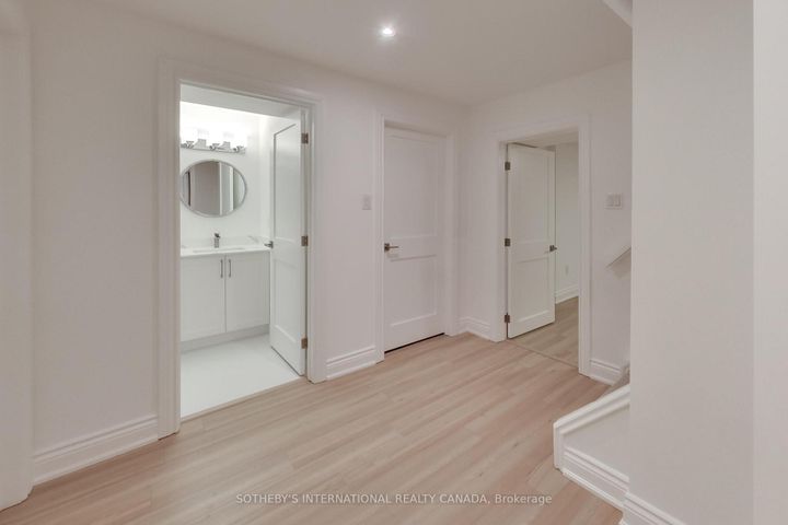 Photo 27 at 1124 Lansdown Drive, CV Clearview, Oakville