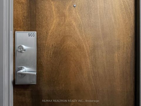 Photo 5 at 903 - 17 Barberry Place, Bayview Village, Toronto