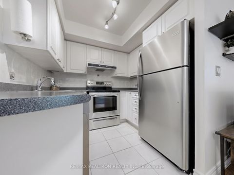 Photo 16 at 903 - 17 Barberry Place, Bayview Village, Toronto
