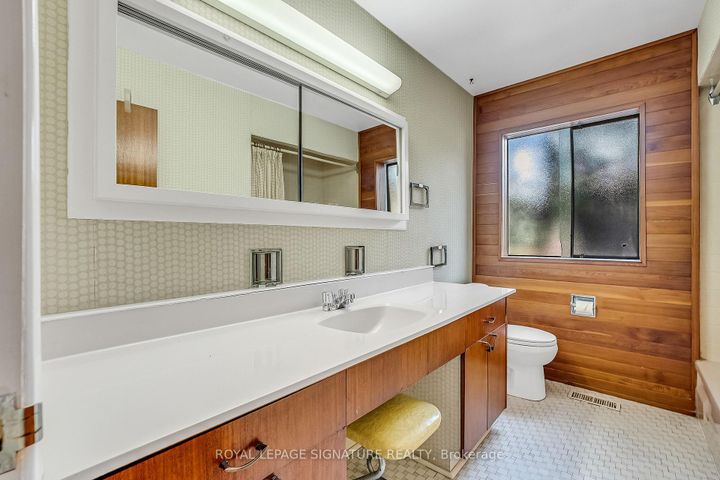 Photo 24 at 12 Ruden Crescent, Donalda, Toronto