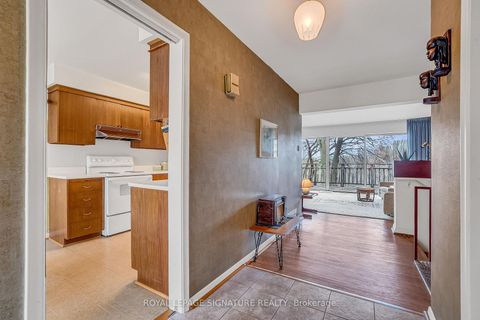 Photo 4 at 12 Ruden Crescent, Donalda, Toronto