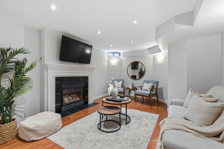 Photo 14 at 1143 Timberland Crescent, Pinecrest, Oshawa