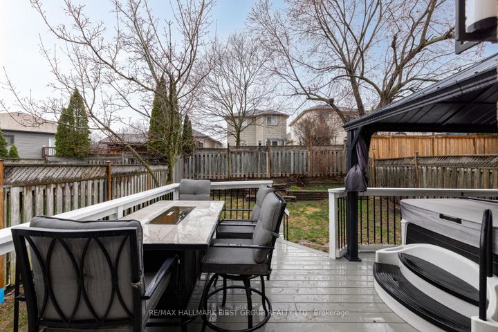 Photo 17 at 1143 Timberland Crescent, Pinecrest, Oshawa