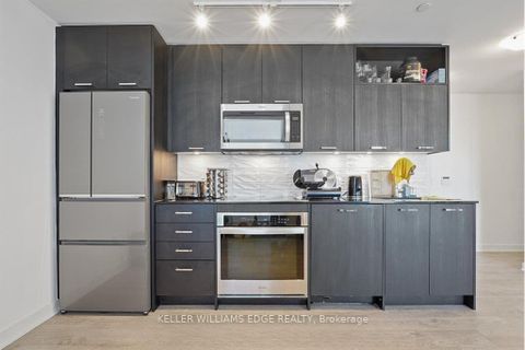 Photo 3 at 508 - 120 Eagle Rock Way, Rural Vaughan, Vaughan