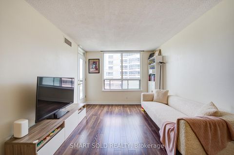 Photo 4 at 1512 - 18 Parkview Avenue, Willowdale East, Toronto