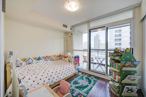 Photo 9 at 1512 - 18 Parkview Avenue, Willowdale East, Toronto