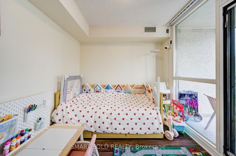 Photo 10 at 1512 - 18 Parkview Avenue, Willowdale East, Toronto