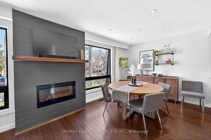 Photo 5 at 2601 Windjammer Road, Erin Mills, Mississauga