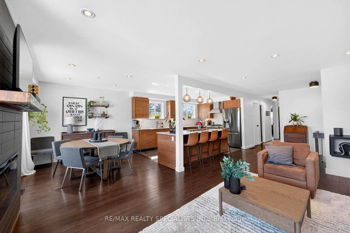 Photo 6 at 2601 Windjammer Road, Erin Mills, Mississauga