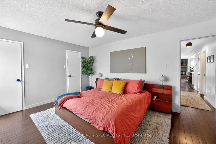 Photo 13 at 2601 Windjammer Road, Erin Mills, Mississauga