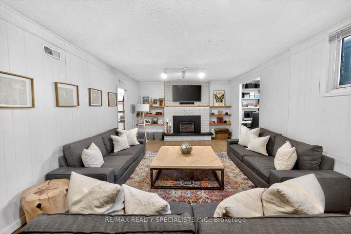 Photo 20 at 2601 Windjammer Road, Erin Mills, Mississauga